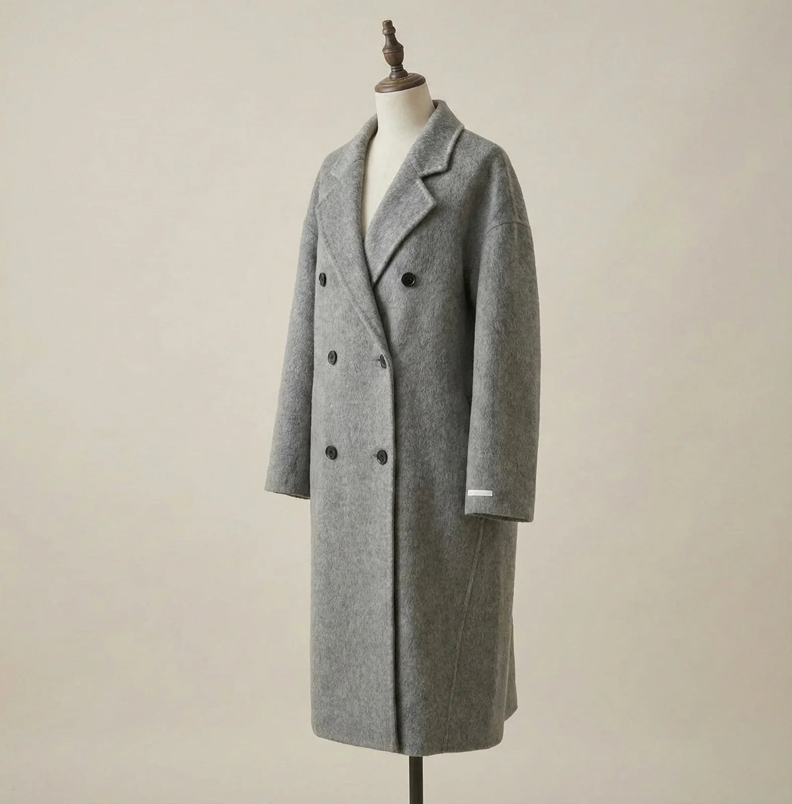 Manteau Élégance Brume – Signature Tailleur